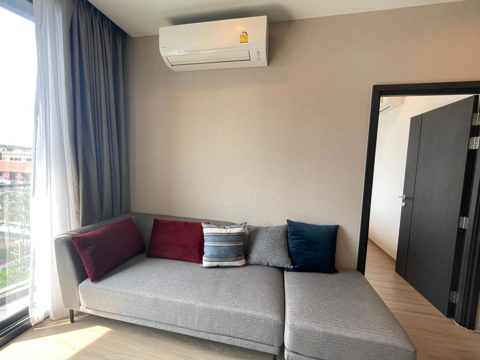 Edge Super Apartment