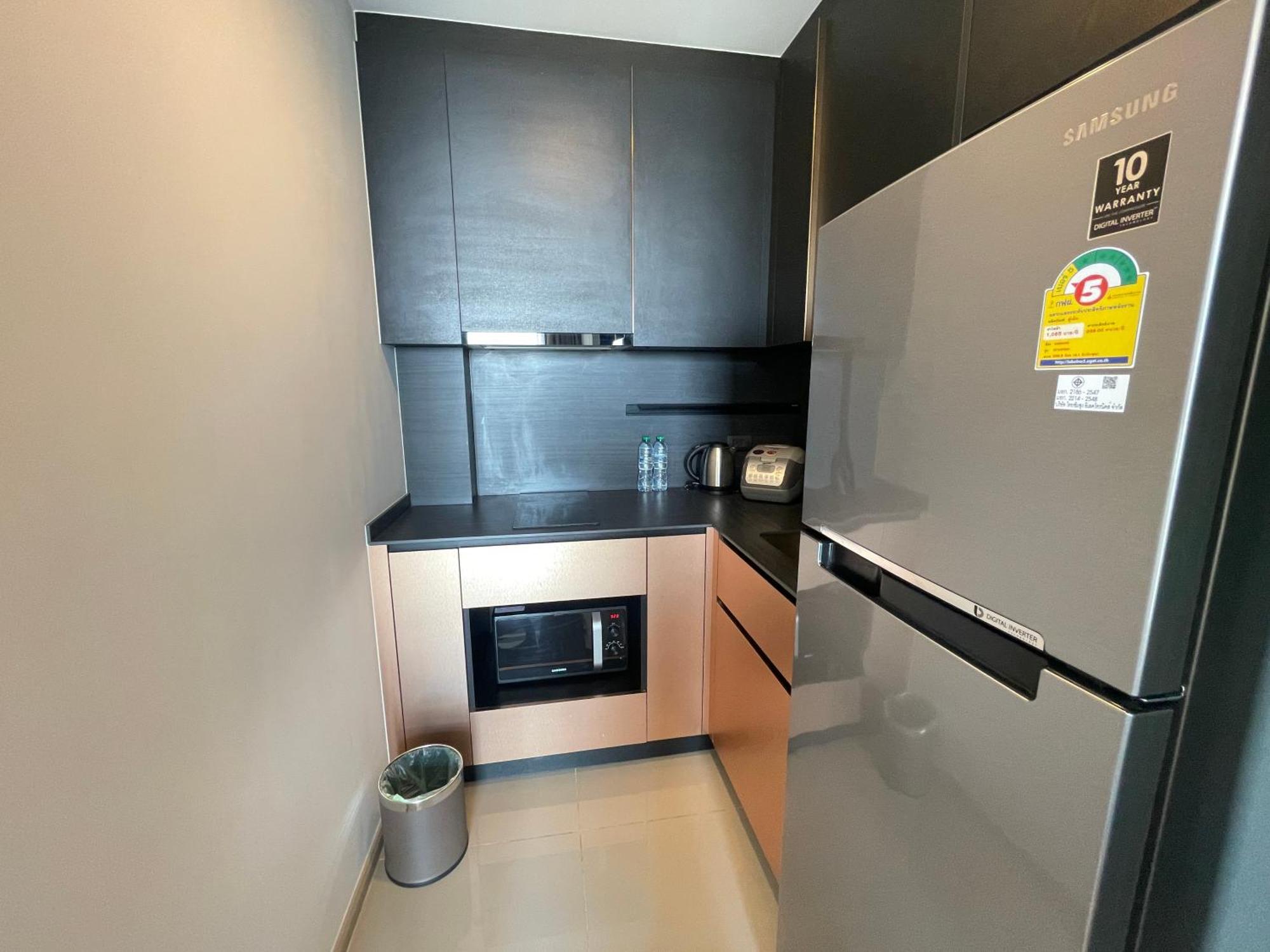 Apartment Edge Super *