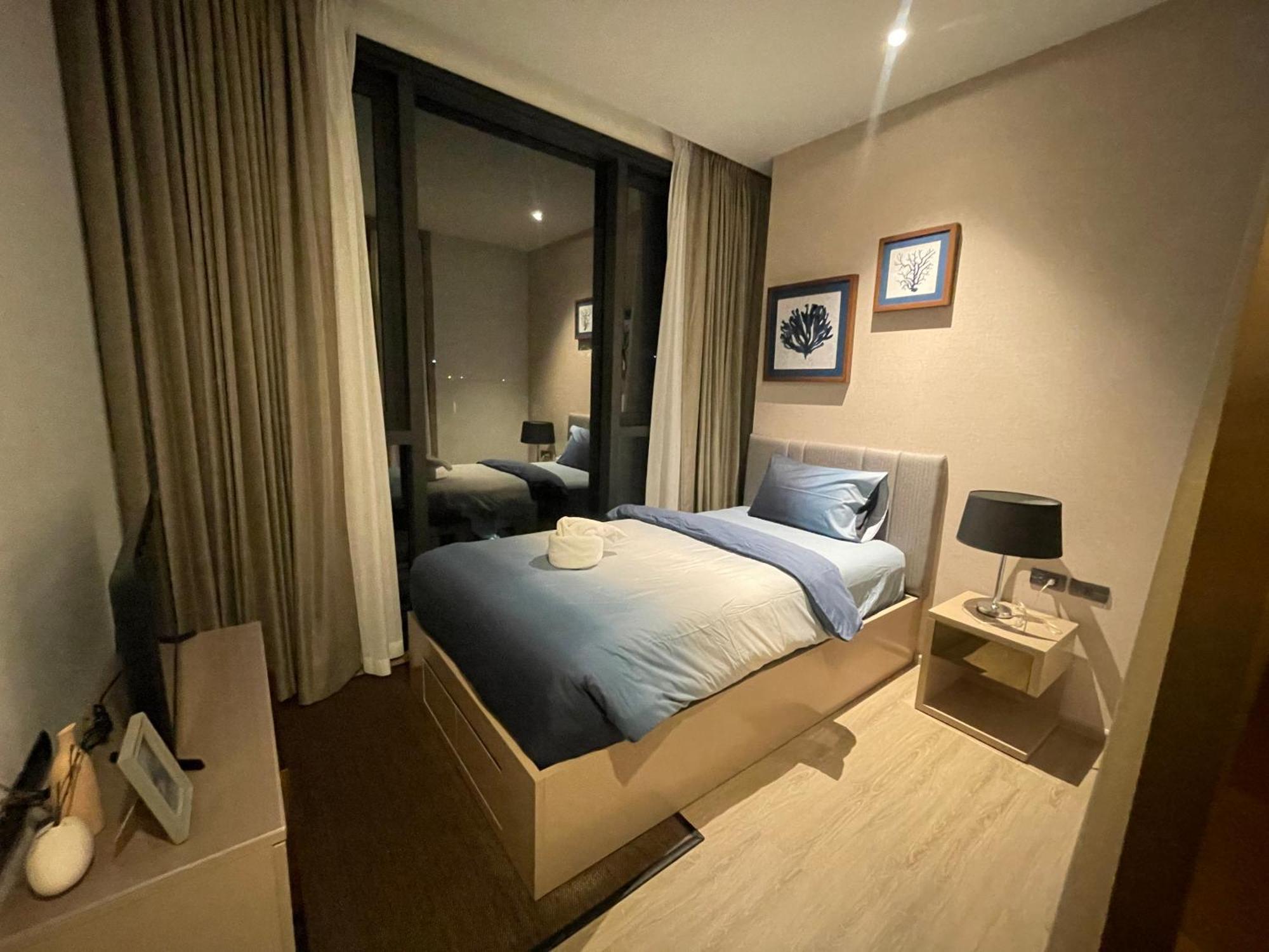 Edge Super Apartment