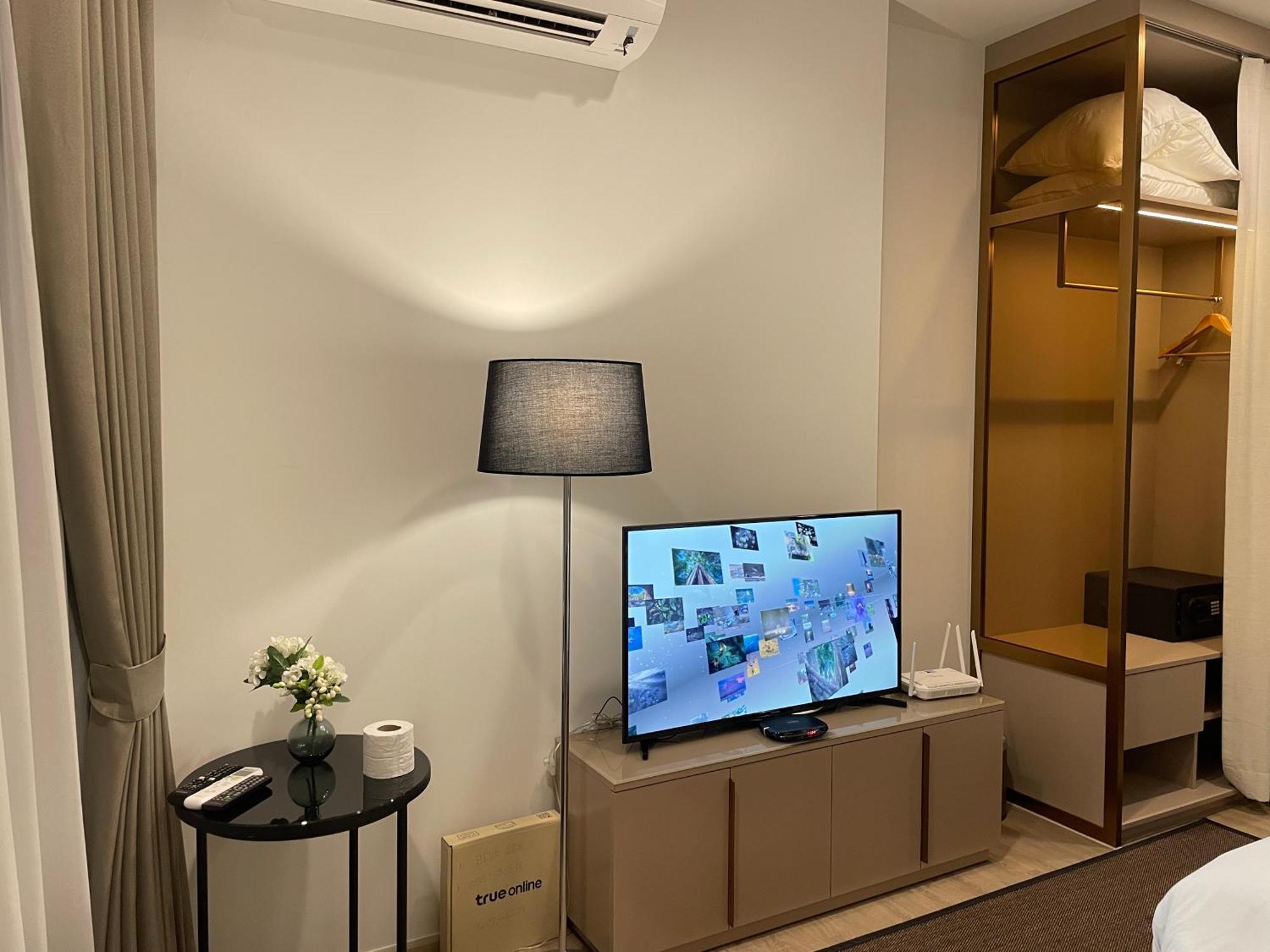Edge Super Apartment *