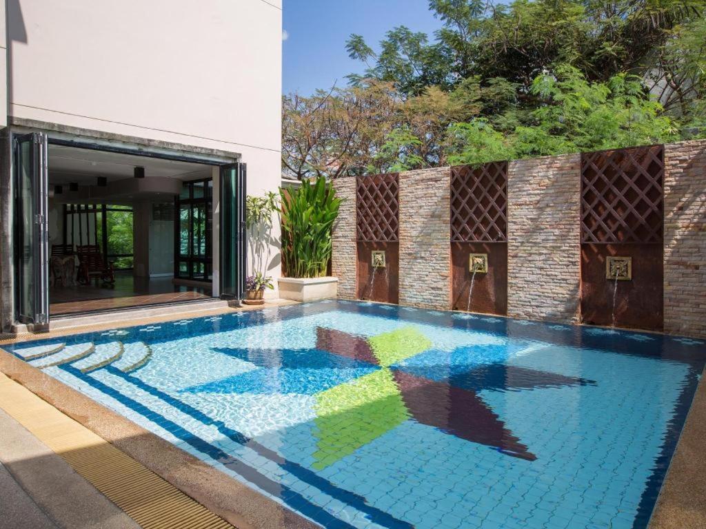 Diamond Place Hotel