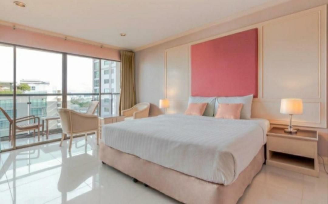 Mike Hotel