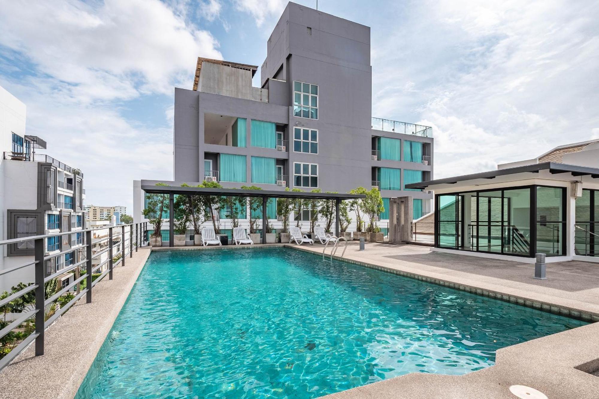 Luxe Aparthotel Pattaya