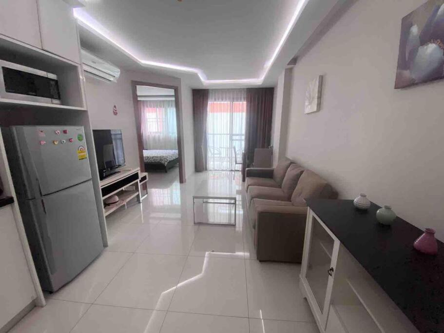 1-bed 300 Meters To The Sea - New Nordic C-view Boutique Pattaya