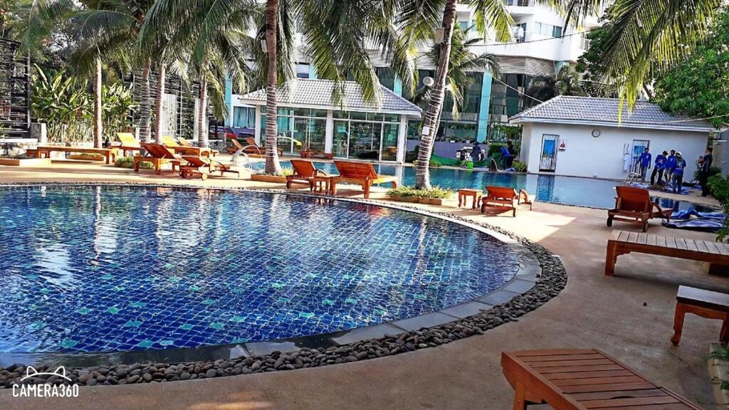 Apartment Hyatt Beachfront Escape