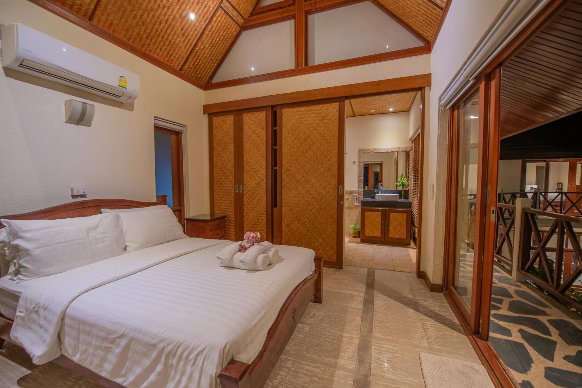 Orchid House Pattaya, Totally Private Pool * Pattaya