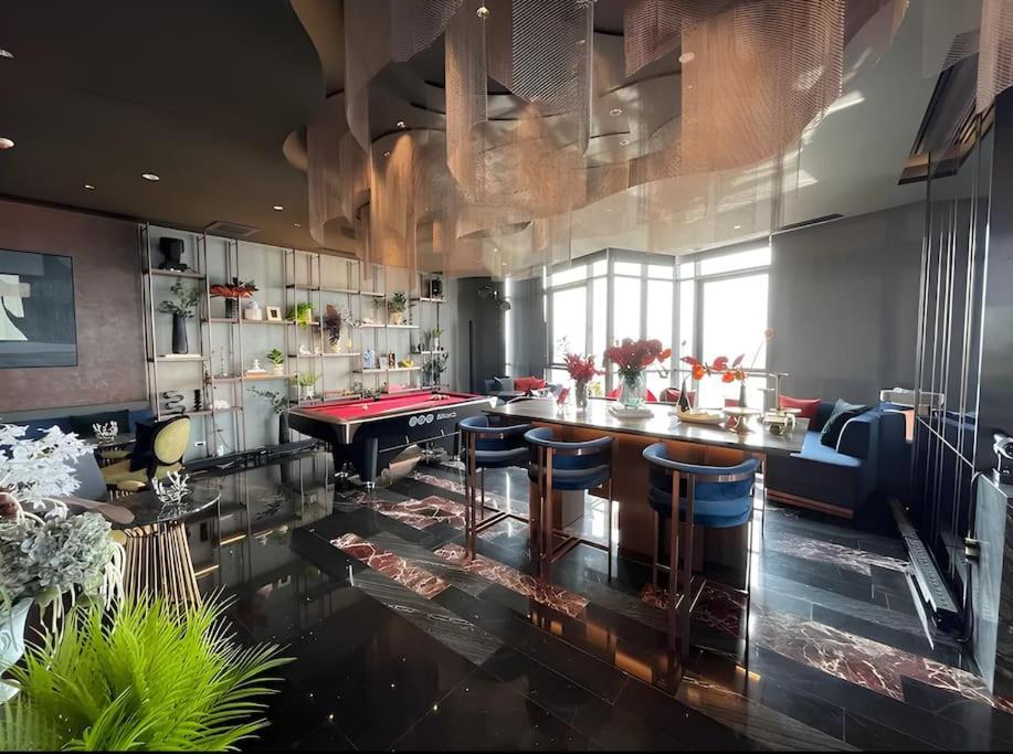 With Roof Pool Apartment Pattaya