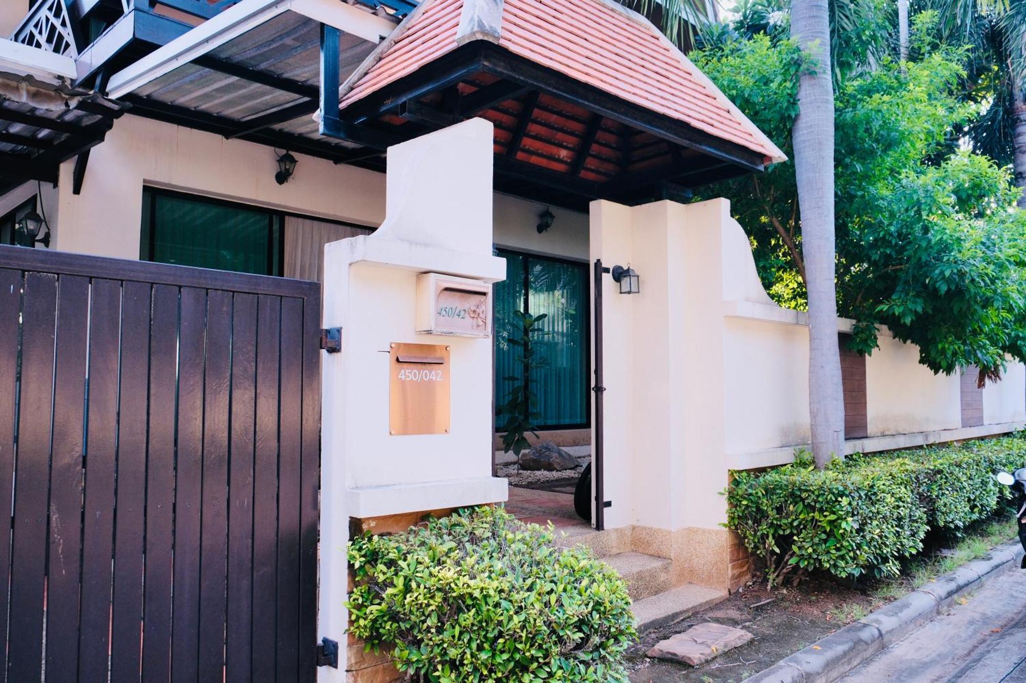 Hollywood Pool Center Villa *