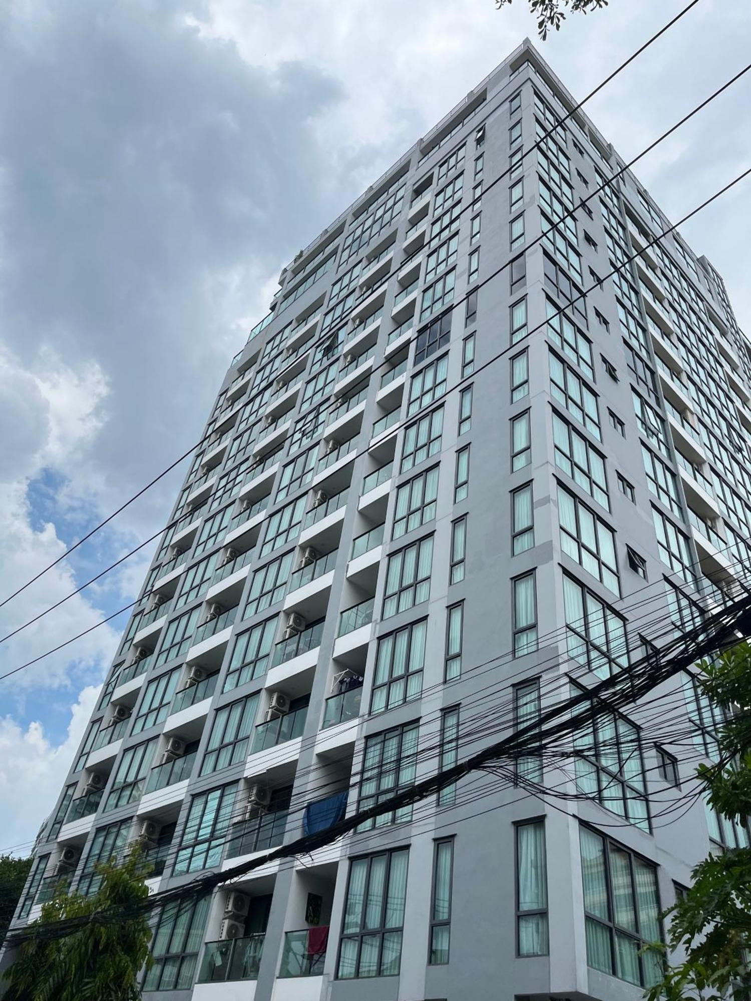 The Juwel By Amon Phra Tamnak Apartment *