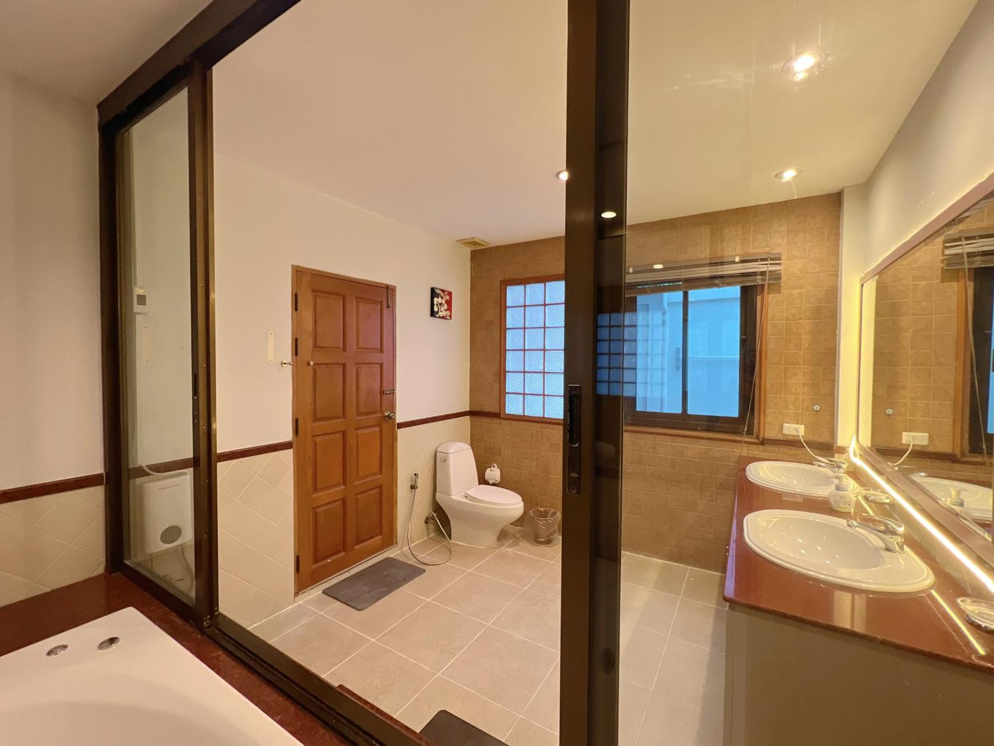 Gusvana Pool * Pattaya