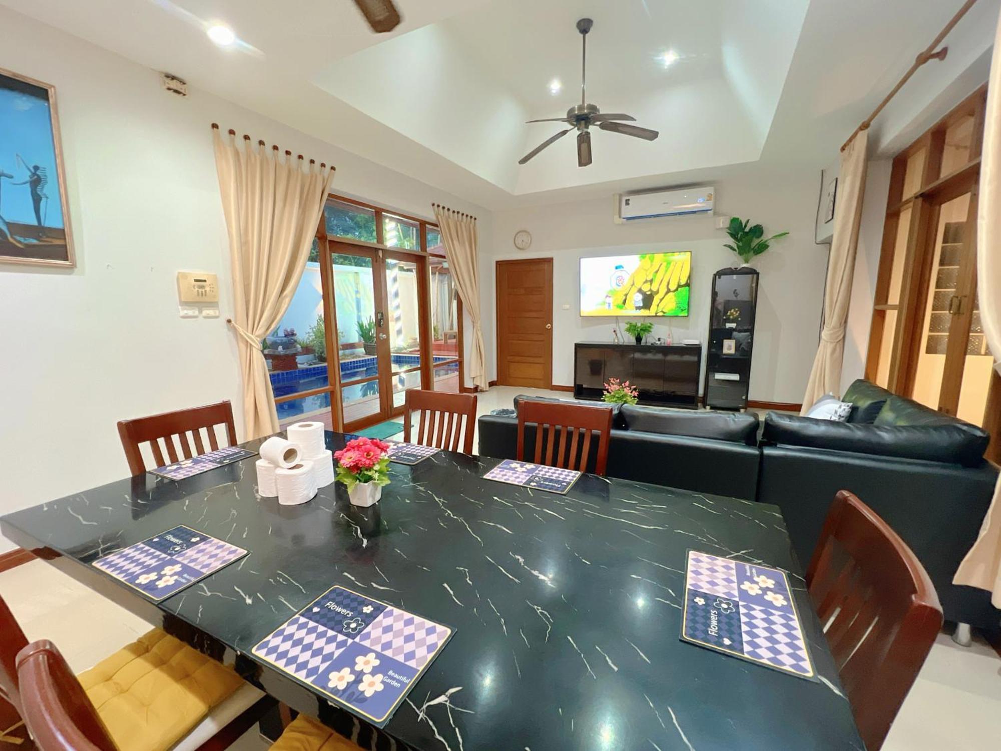 Gusvana Pool Pattaya