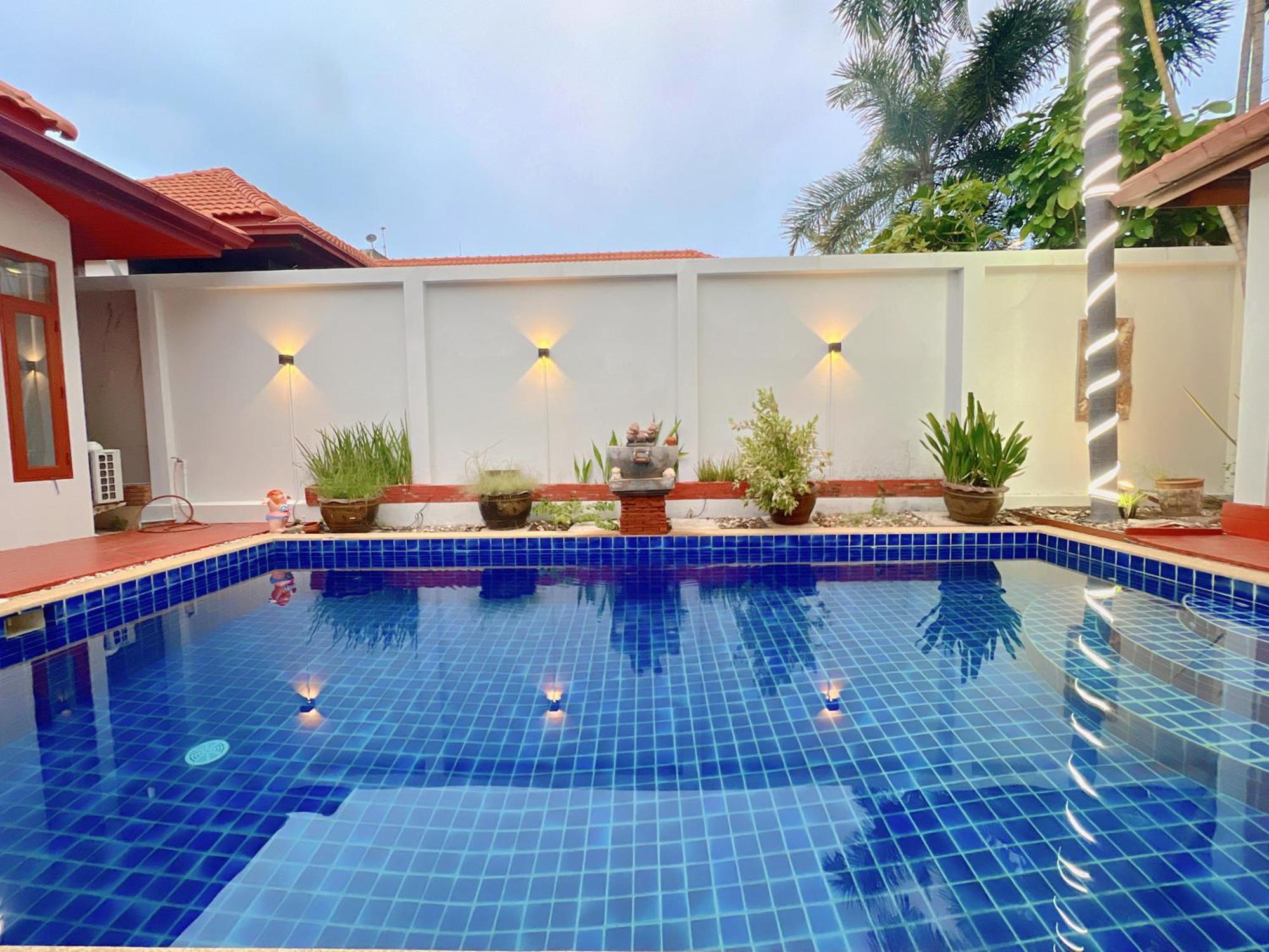 Gusvana Pool Villa *