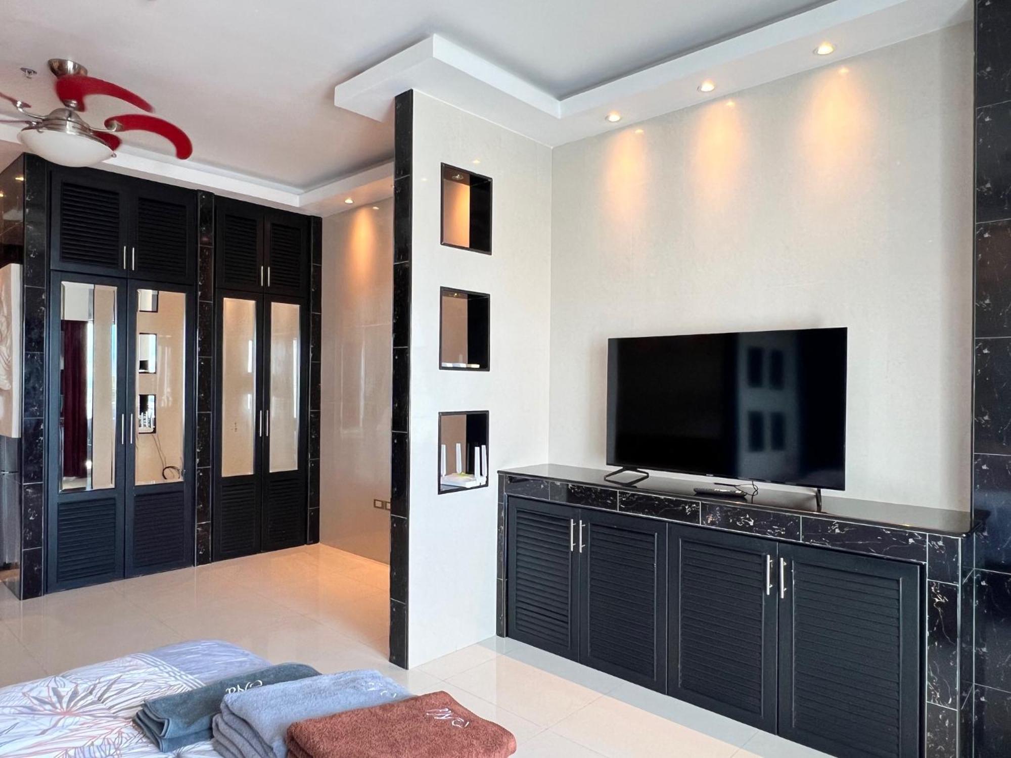 Viewtalay Beachfront By Nd Apartamento Pattaya
