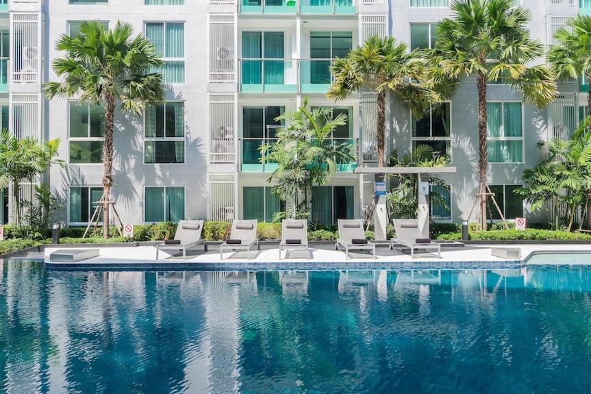 Apartment Center