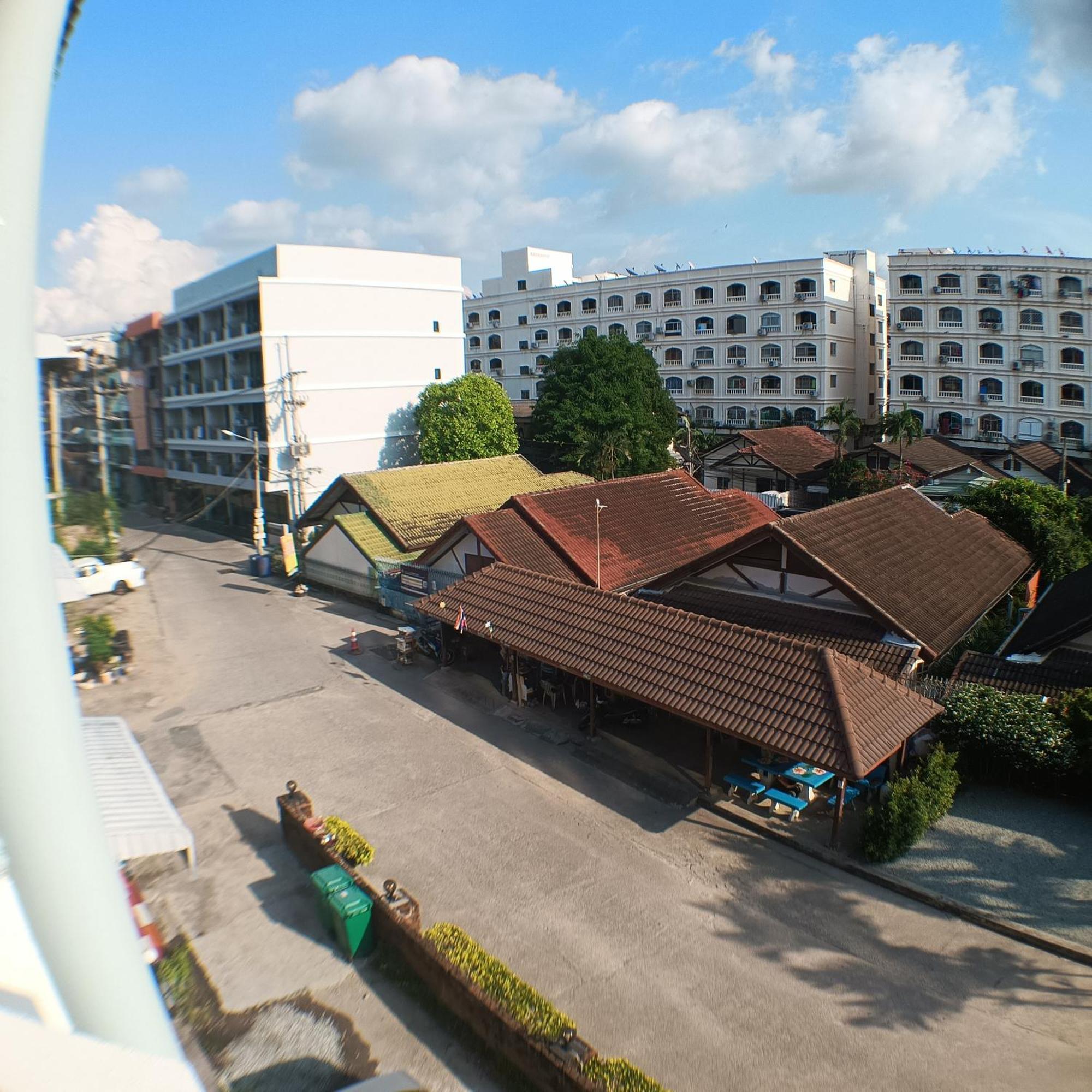 Inn Arunotai Ii - *