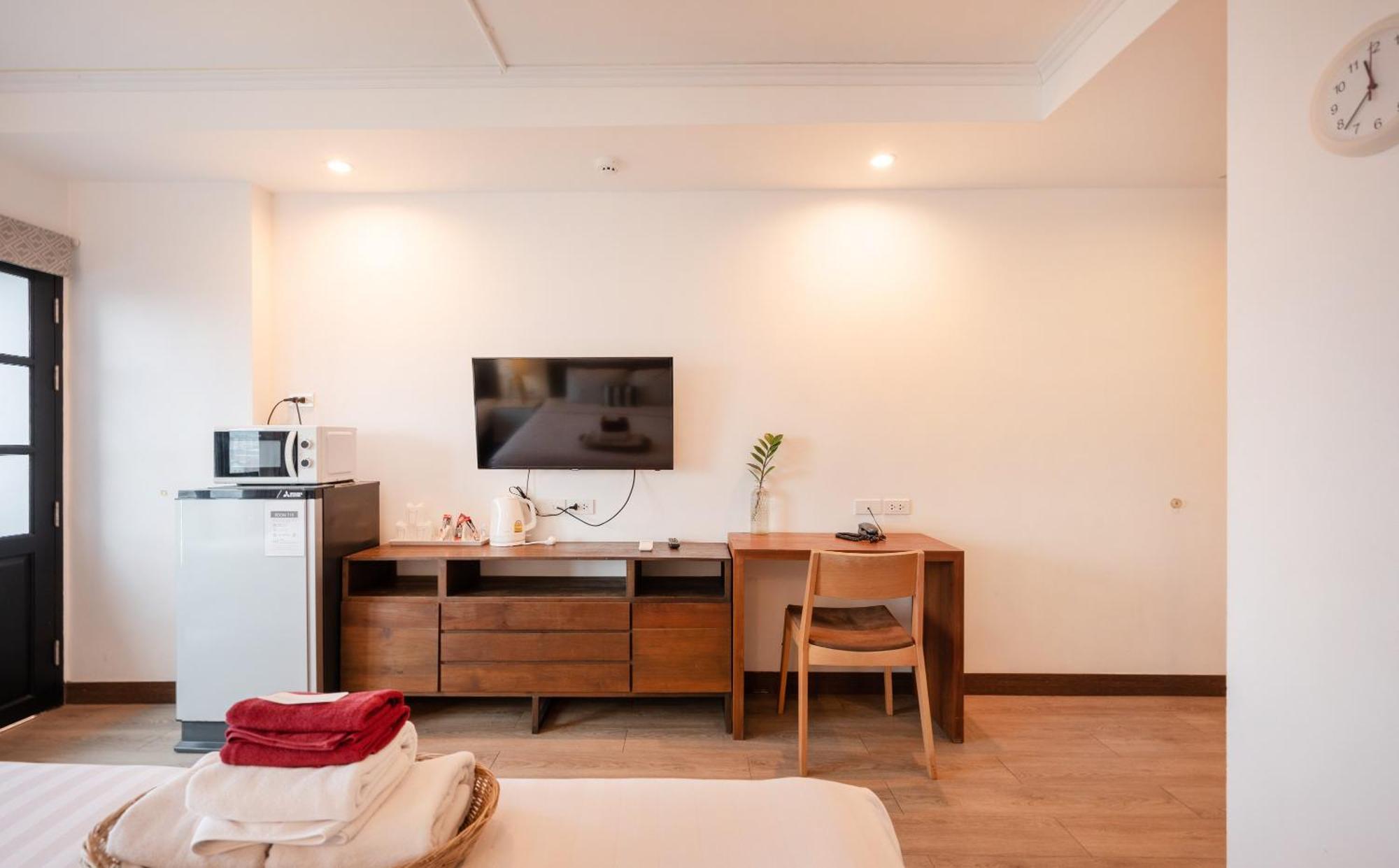 โรงแรม The Corner 3*