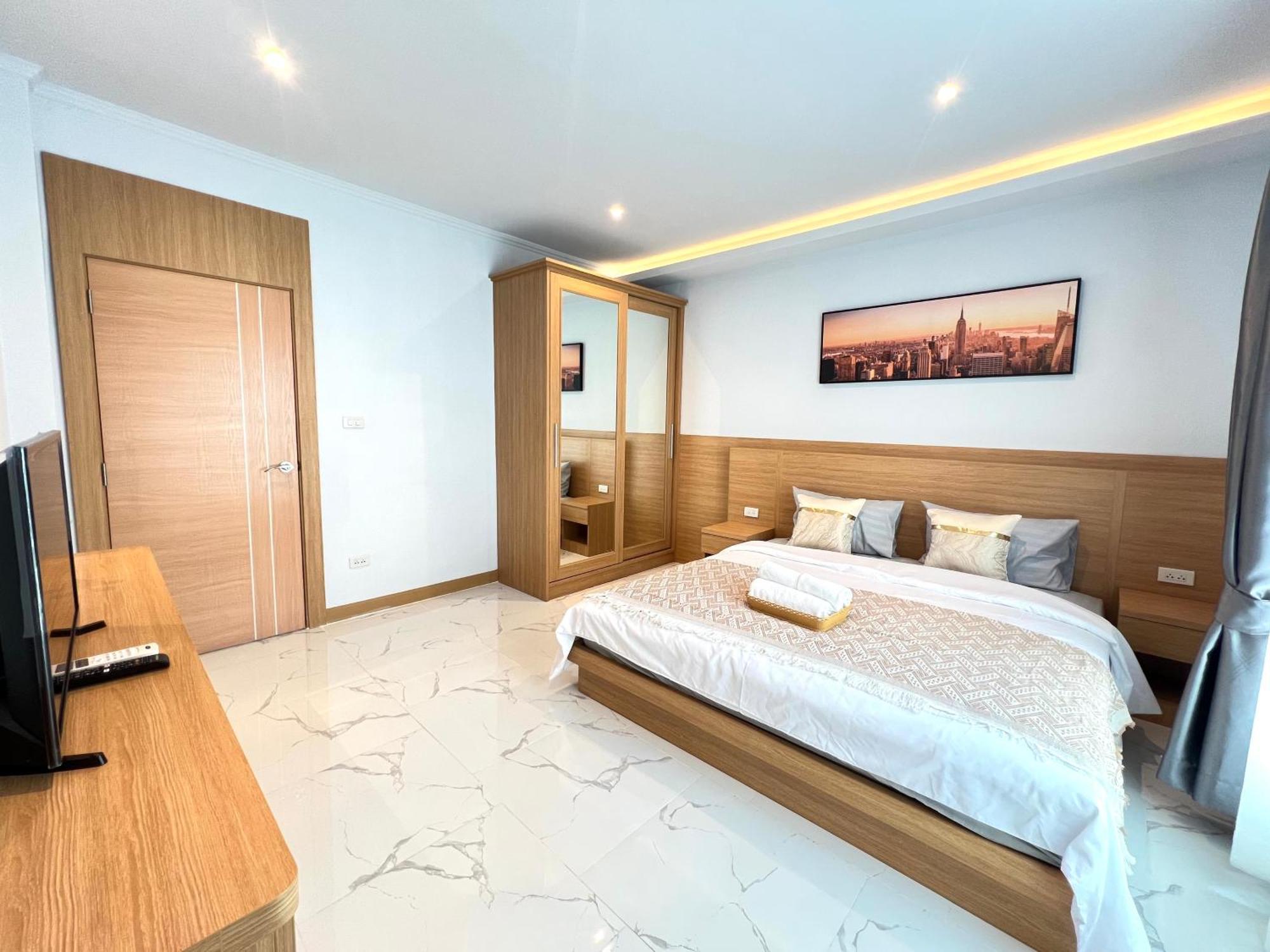 Villa Modern Private Pool Villa,walking Street 10min,city-house 171b *