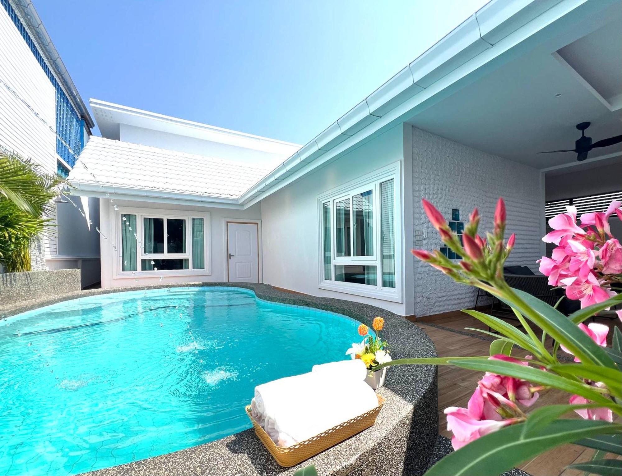 Modern Private Pool Villa,walking Street 10min,city-house 171b Pattaya