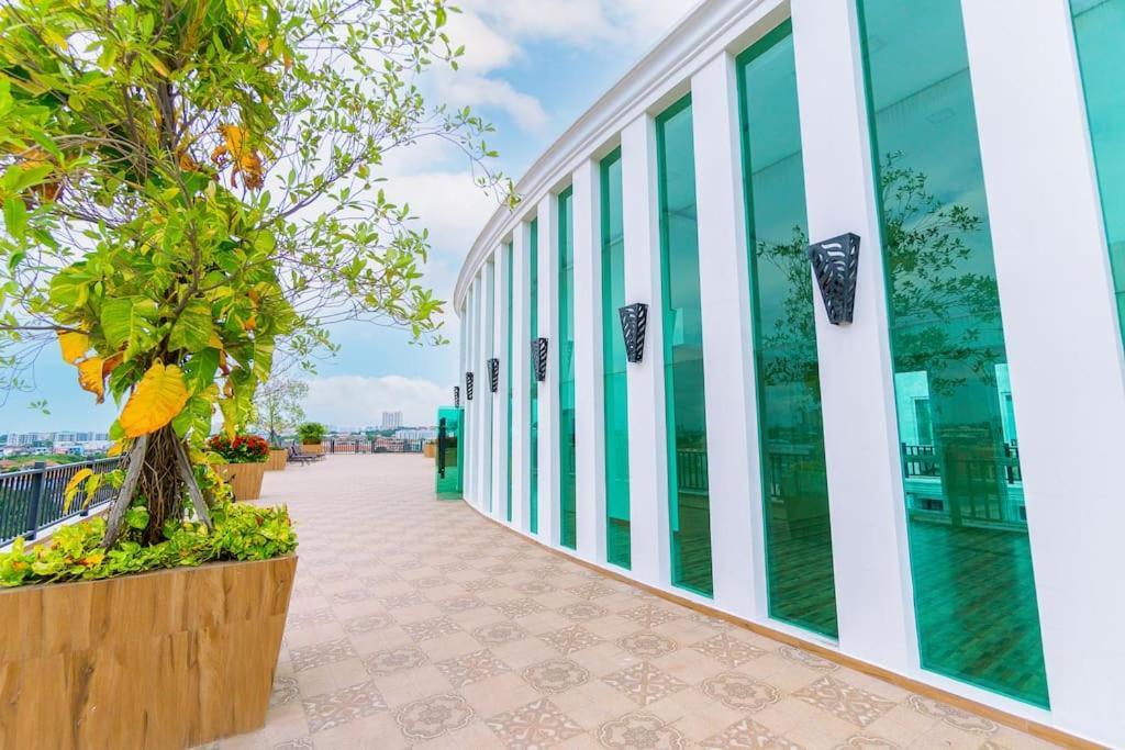 Apartamento Proche Des Plages, D'angle Lumineux! *