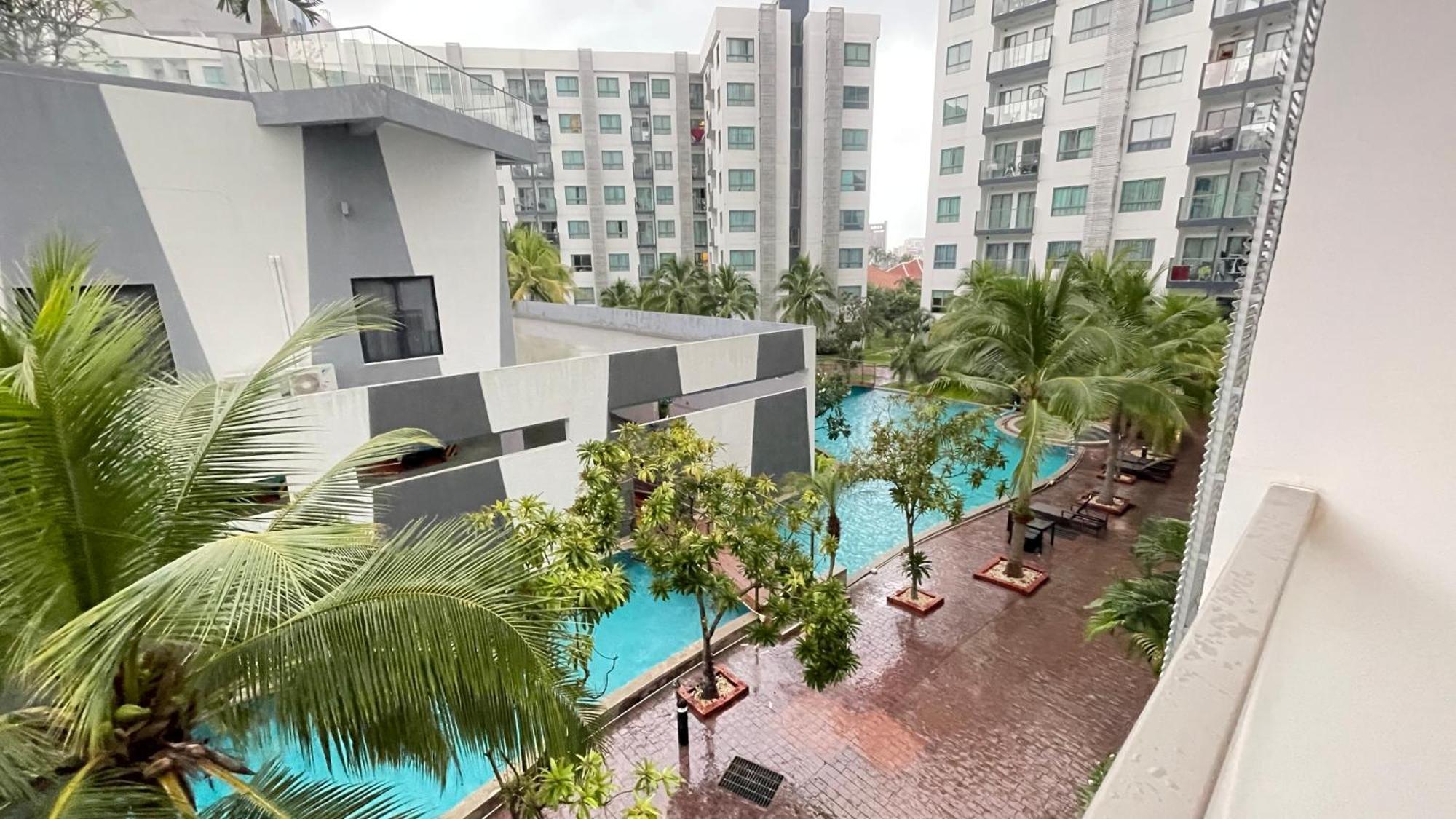 Apartment Arcadia Beach Condominium Pattaya