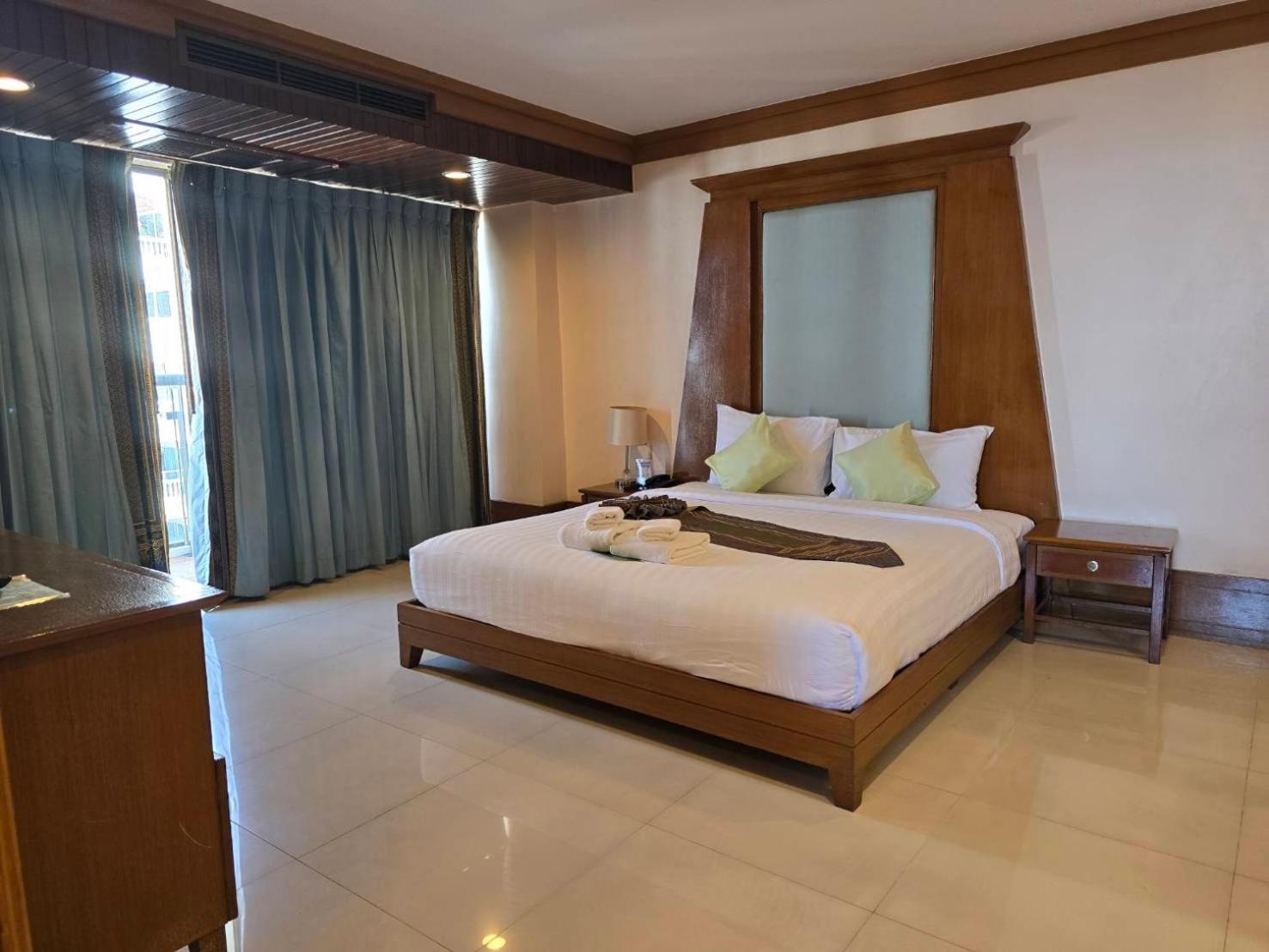 Mike Hotel Pattaya