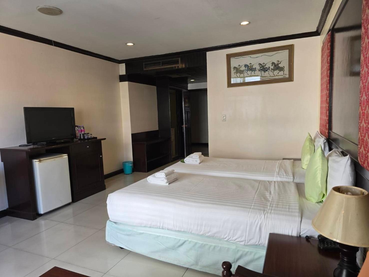 Mike Hotel Pattaya