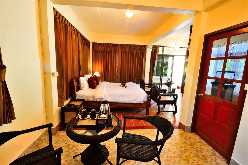 Avila Hotel