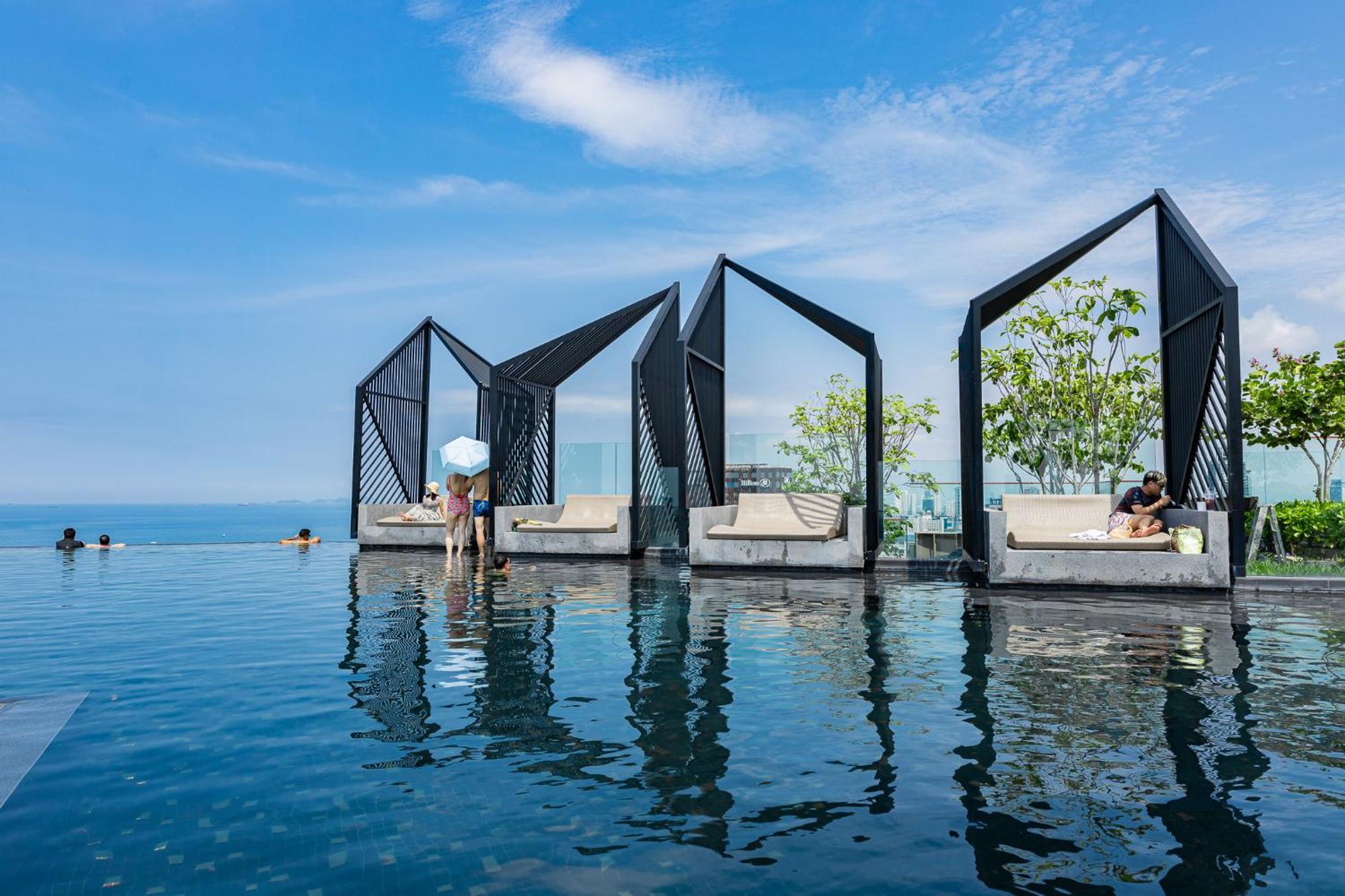 Edge Sea View Apartment