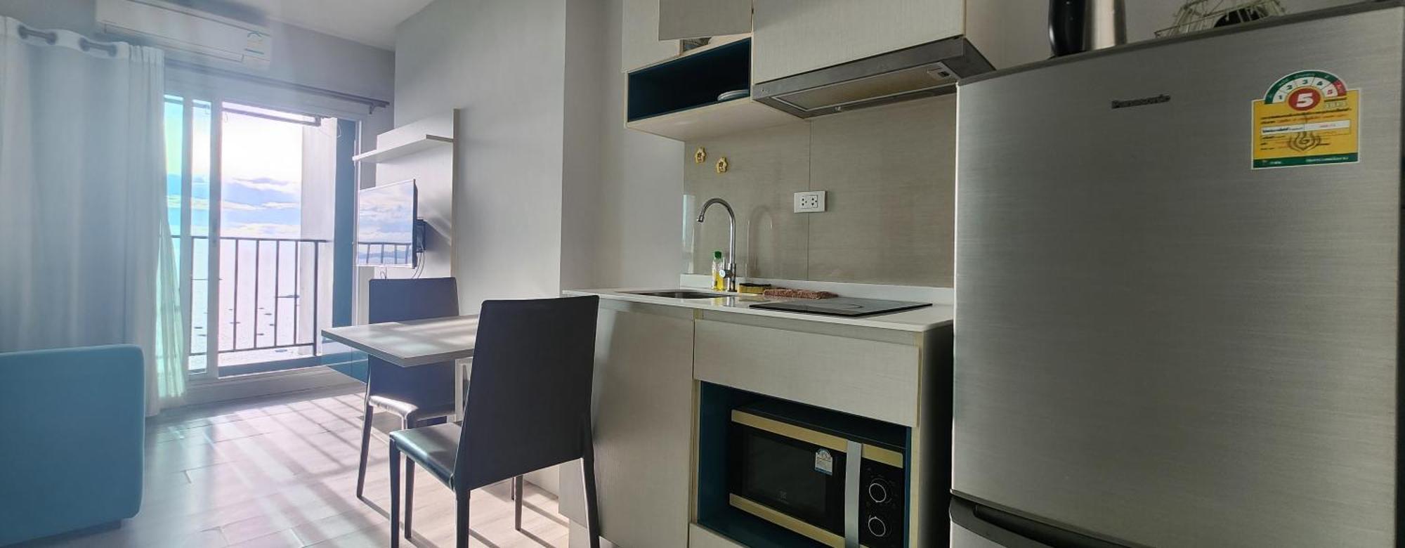 Apartment Centric Sea Pattaya中心海 *