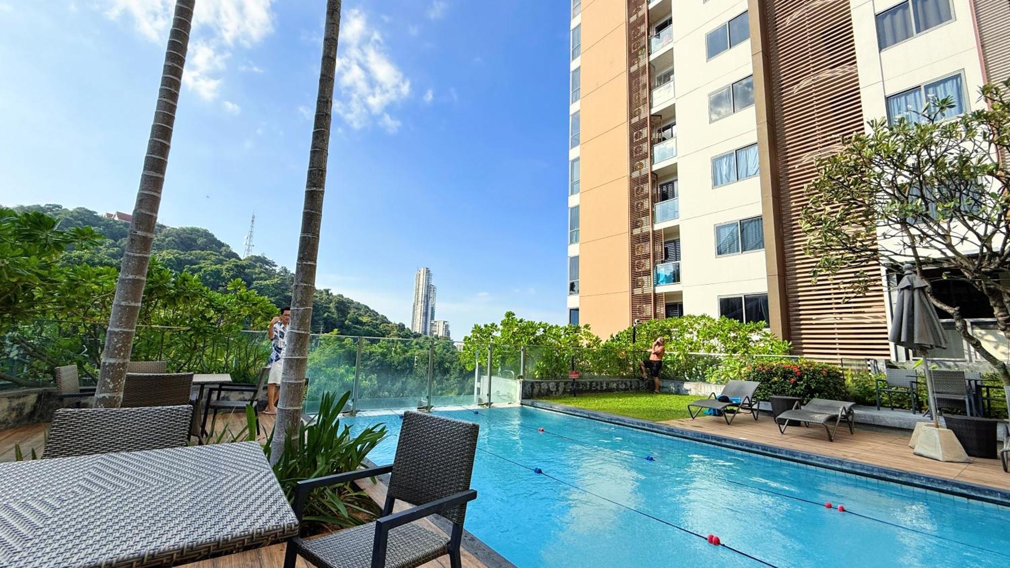 Unixx Seaview Luxury Pattaya