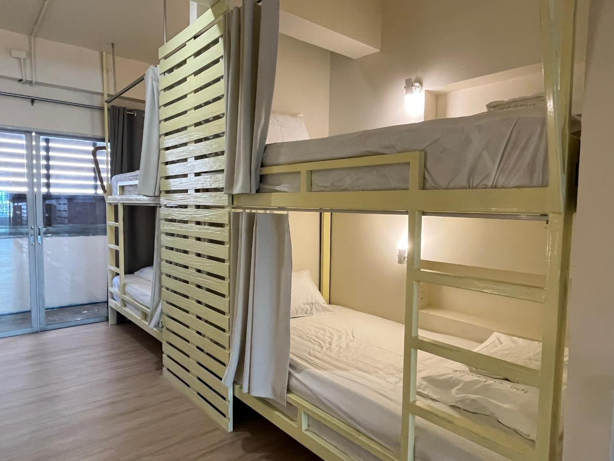 Wonderful 2 Capsule hotel *