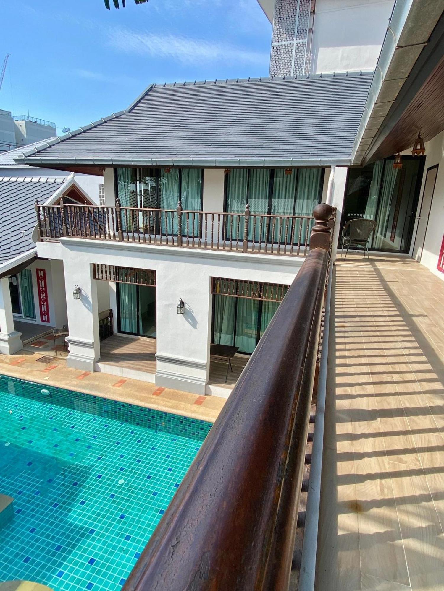Villa Taurus Villa10 Bedrooms With Private Pool. Pattaya