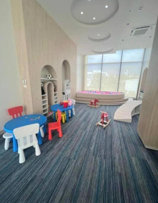 Apartment De Prestige Dans Huppee Pattaya