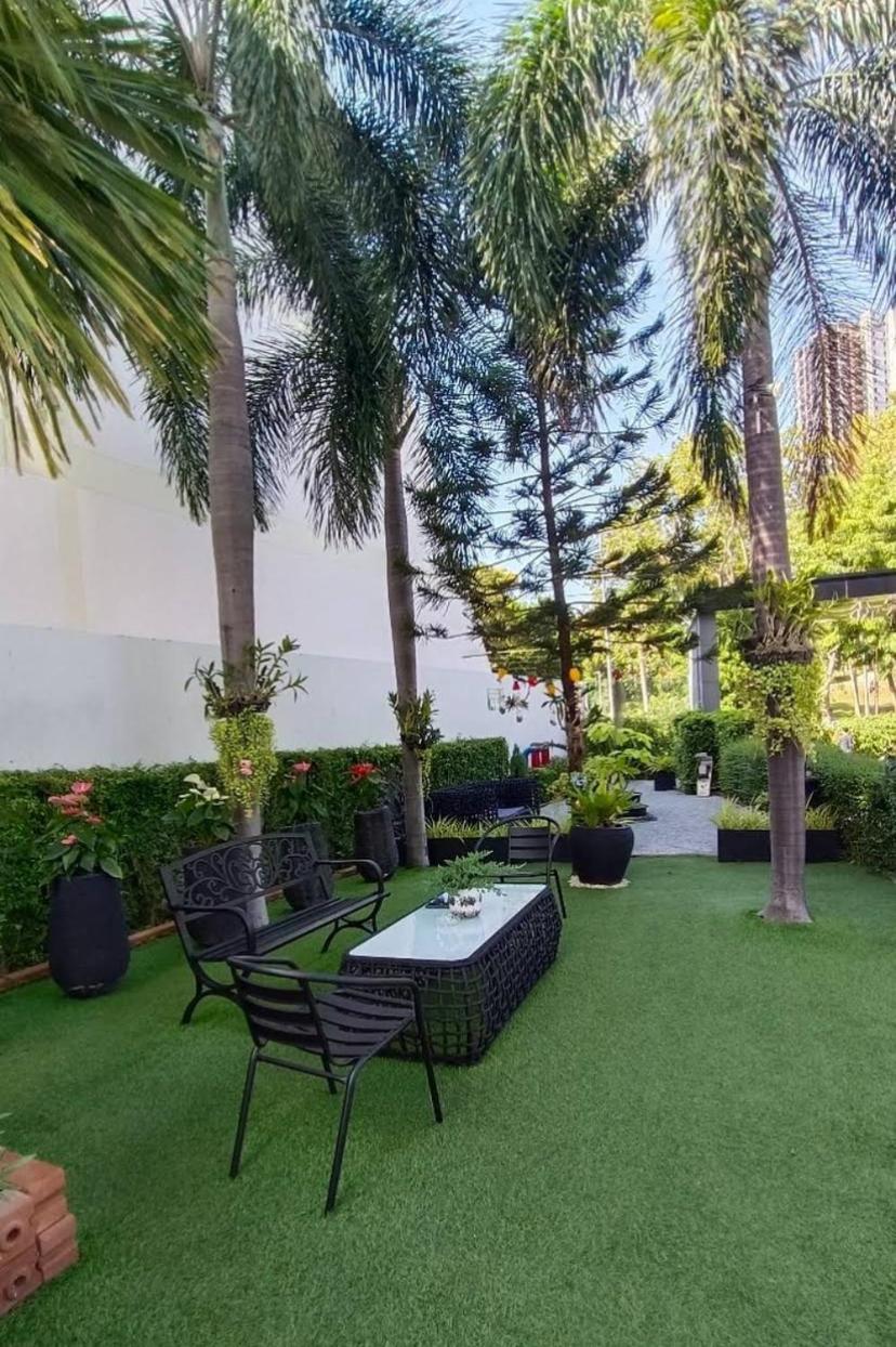 Hill And Super Seaview Condo *