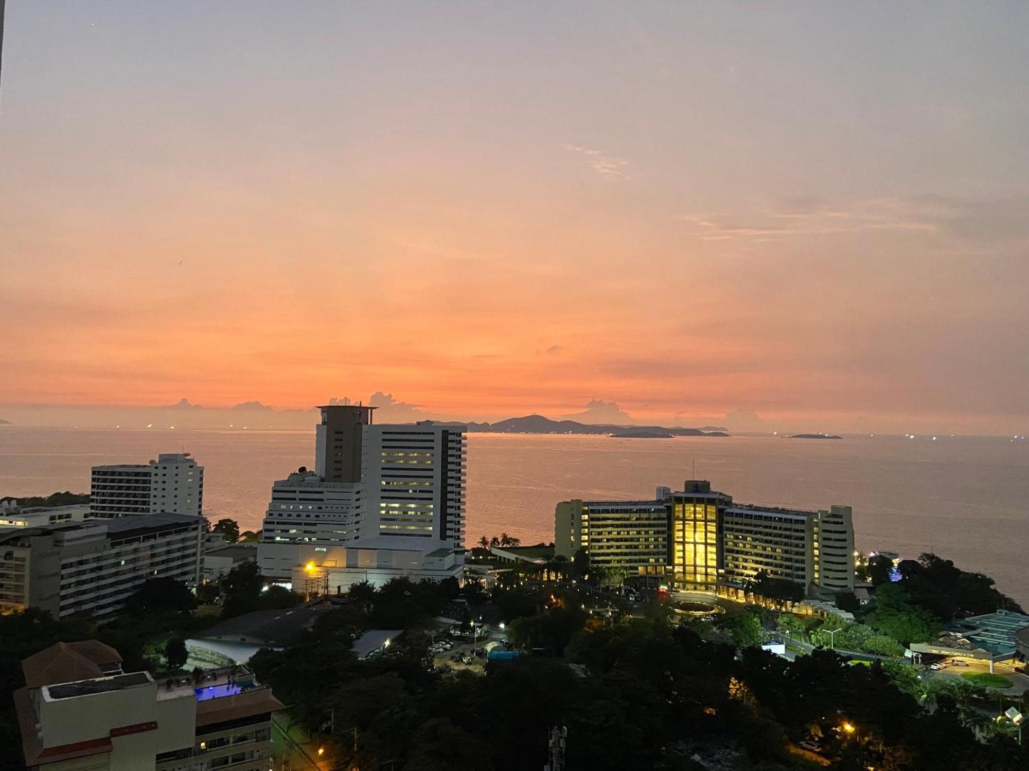 Apartment Hill And Super Seaview Condo