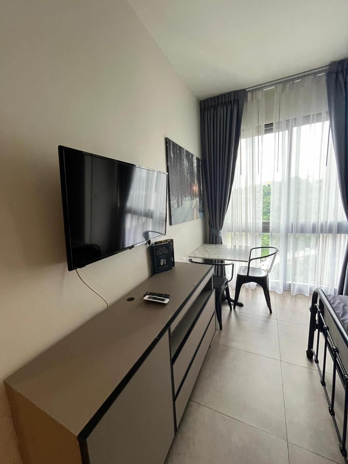 Unixx Apartment *