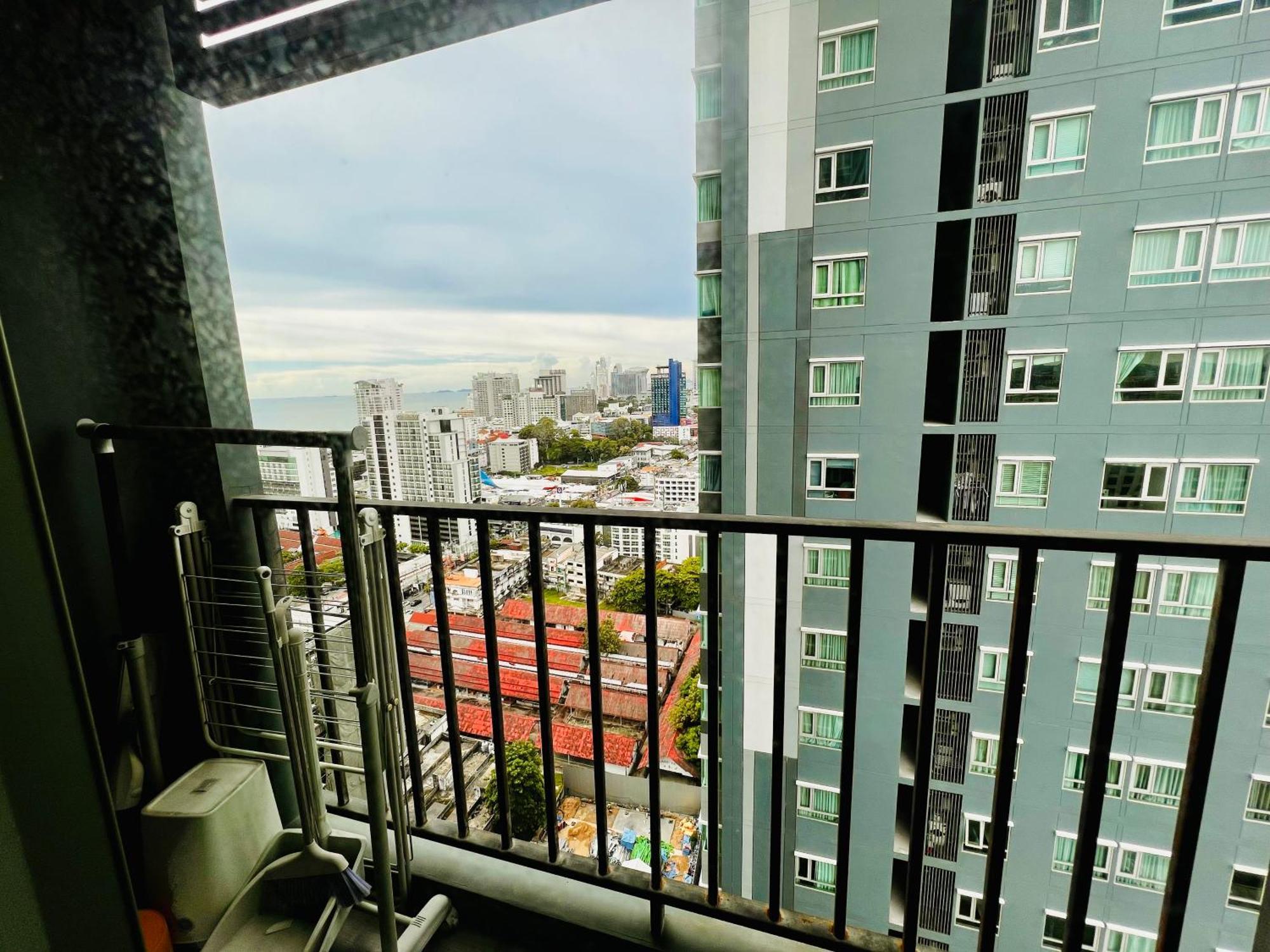 Apartment 1br Near Soi 6 *