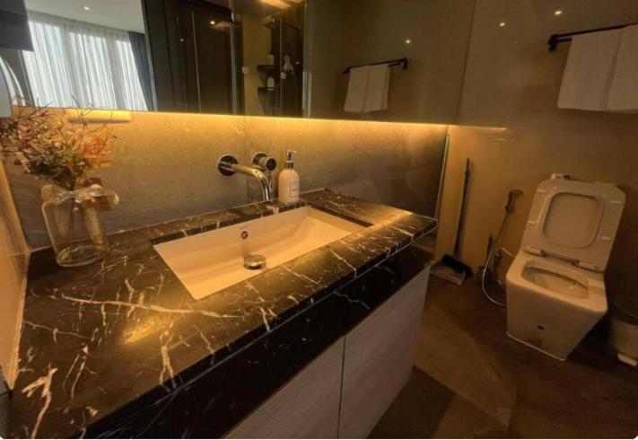 Beachfront 1br With Breathtaking Views *