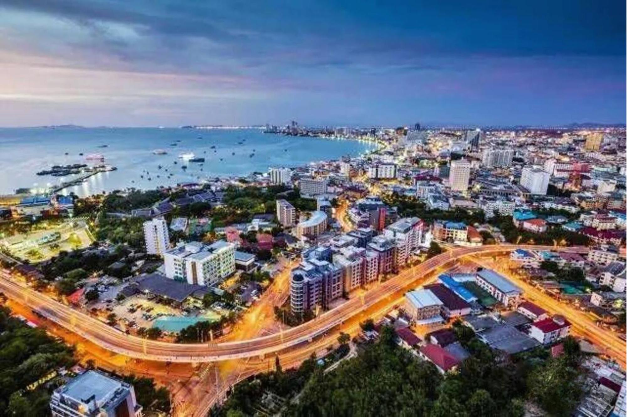 Apartment Sea & Mountain View Near Walking Street Pattaya