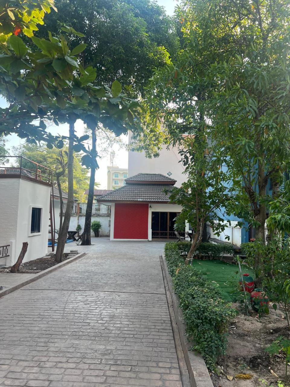 Nine Blue Garden Pattaya