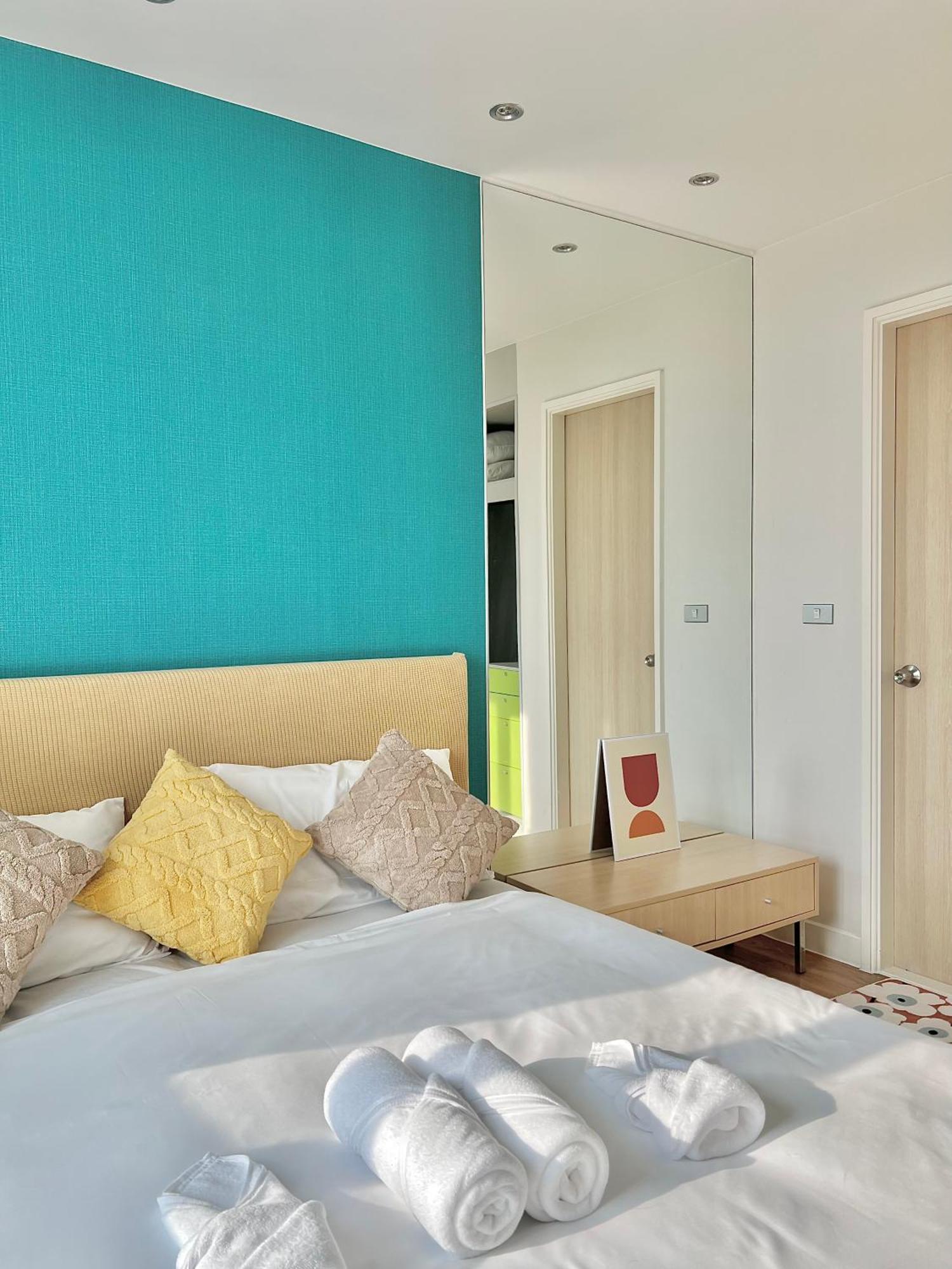 Minimal Sea Aparthotel