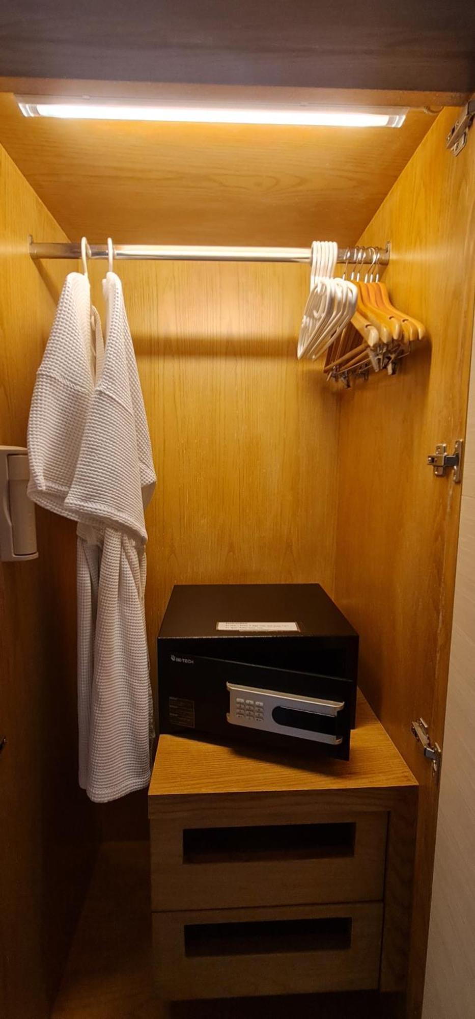 W14 Hotel