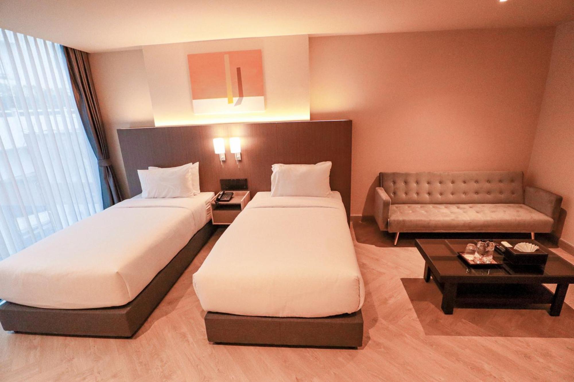 Hotel The One Cozy Living 4*