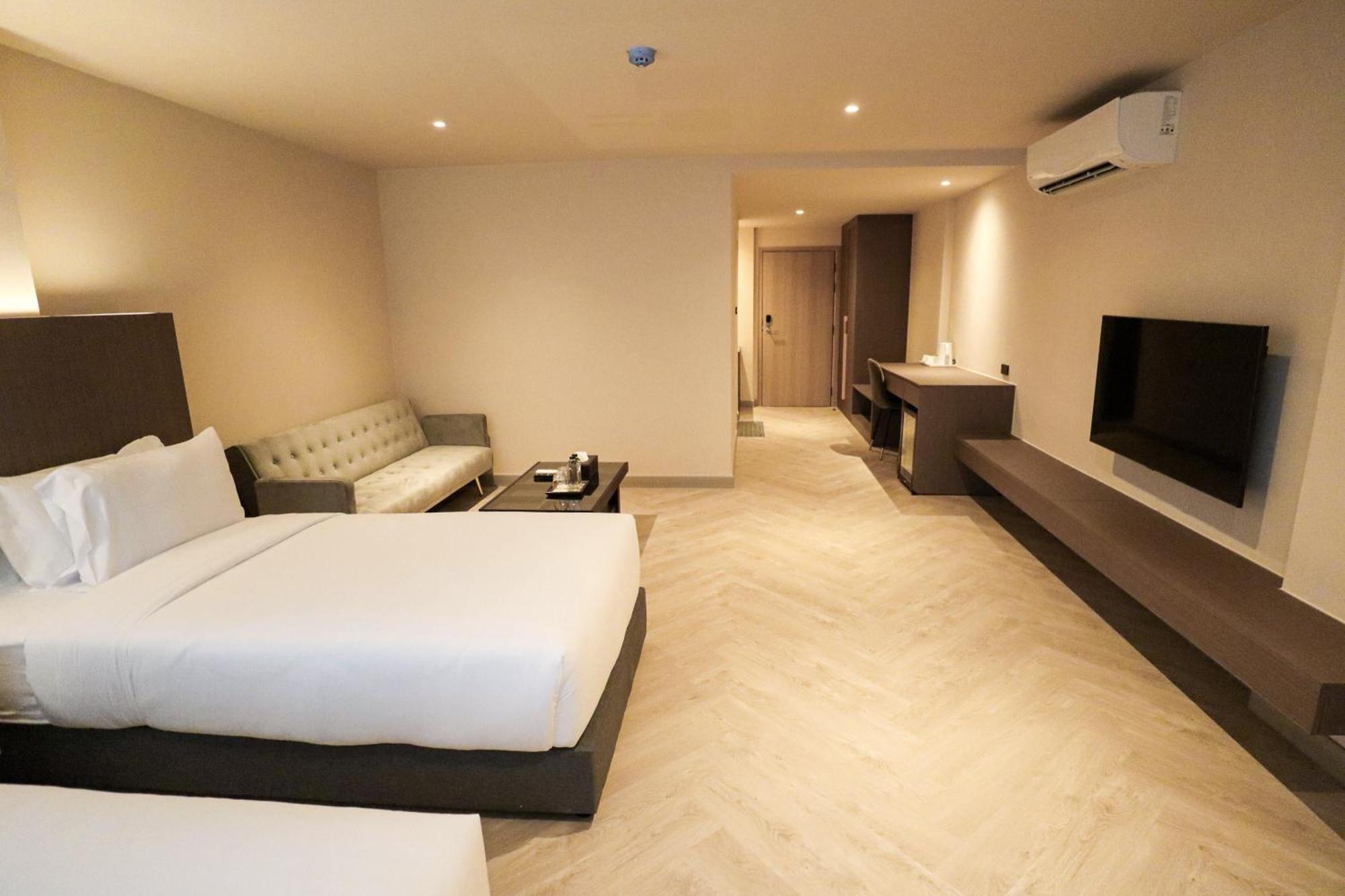 Hotel The One Cozy Living