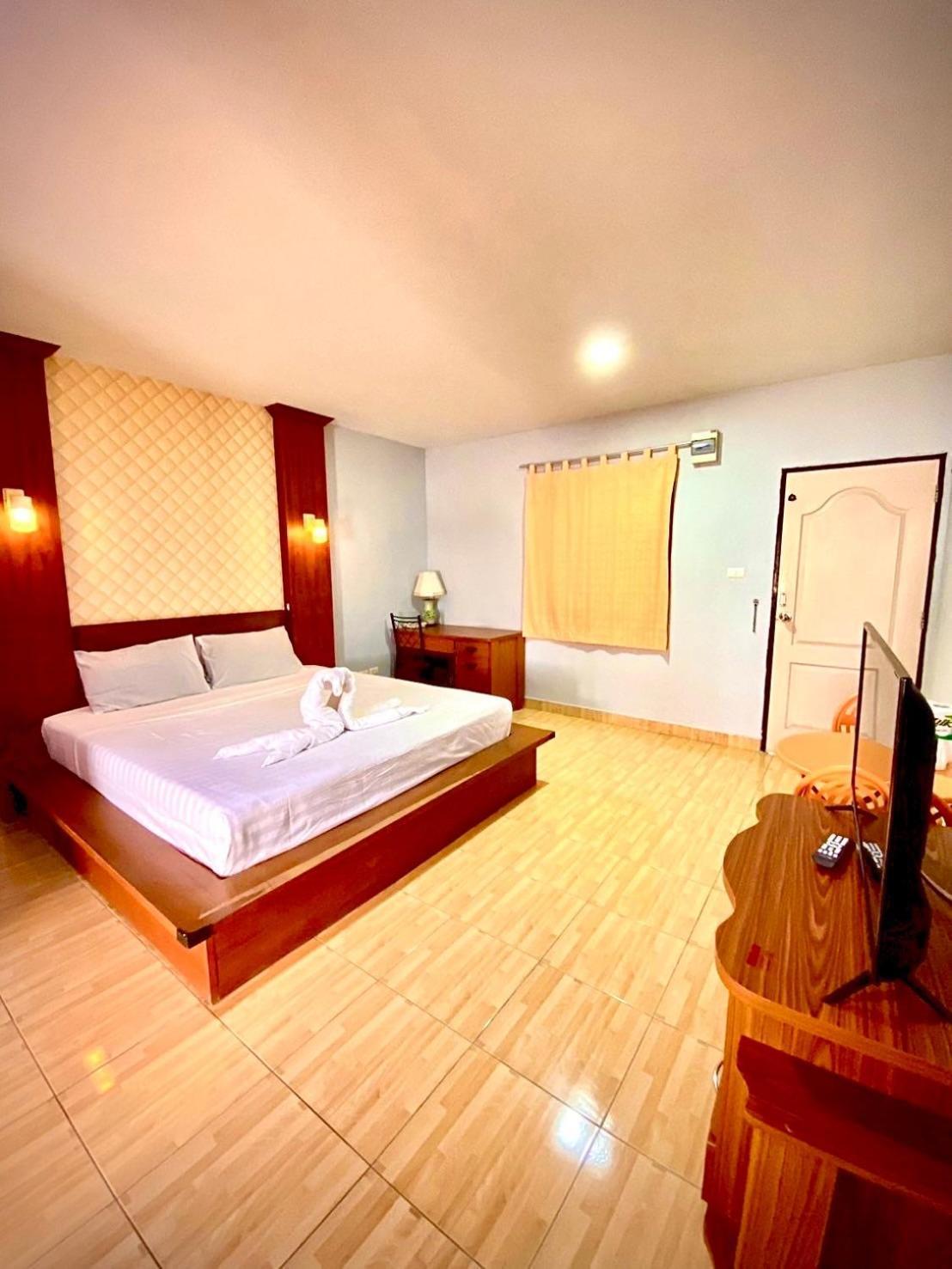 Green Beach Pattaya 2*