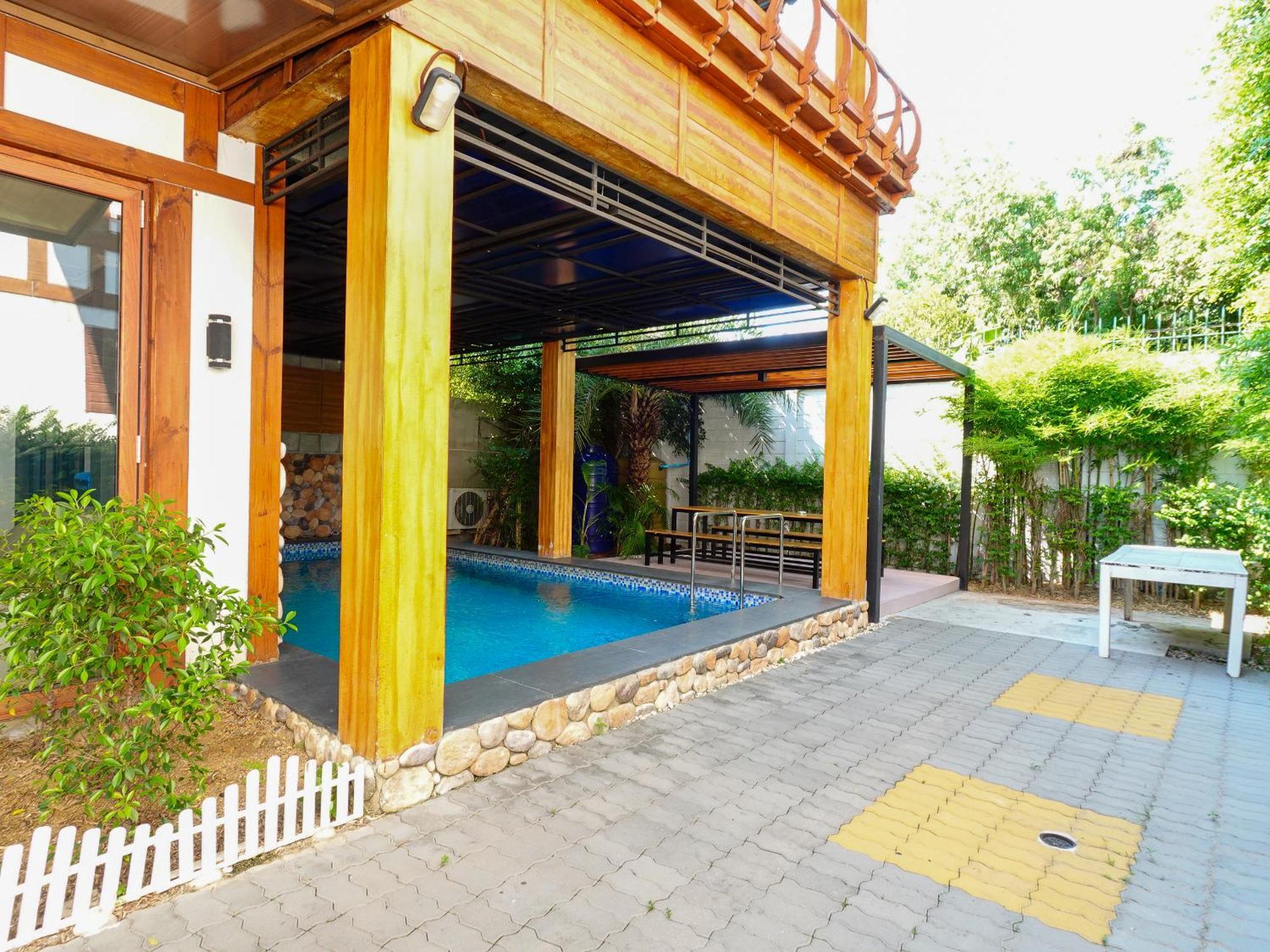 Amazing Pool Pattaya