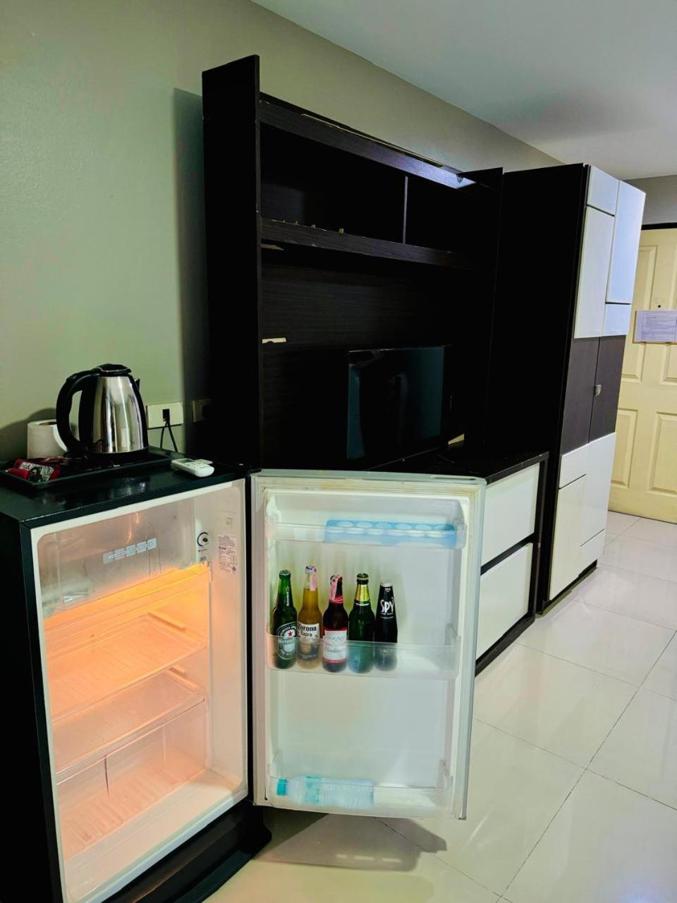 Vibe Walking Street Hotel 3*