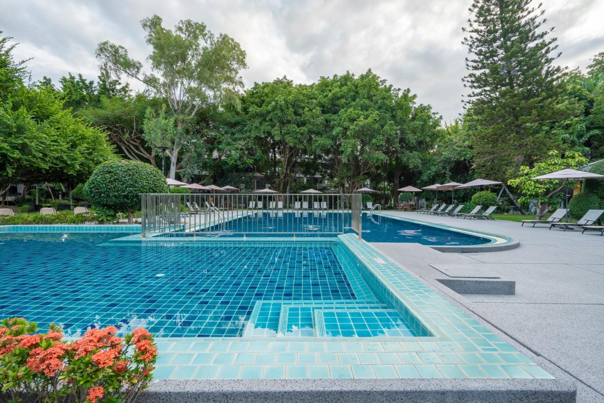 Sunshine Garden Tempat peranginan 3*