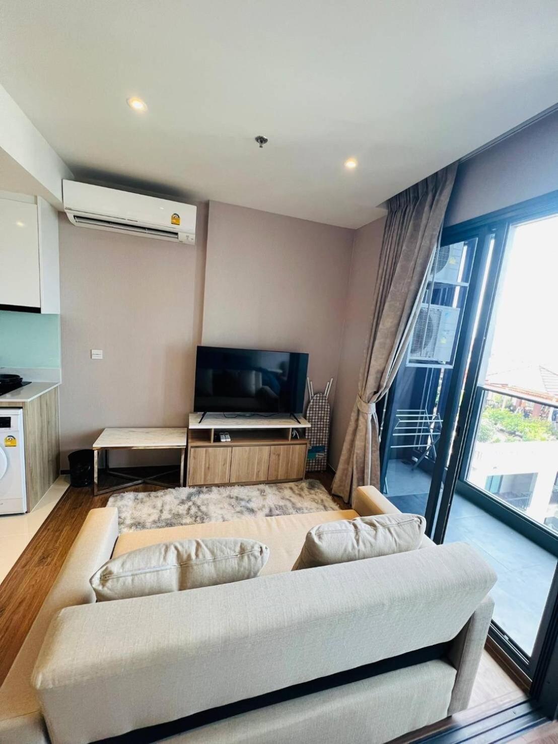 Cove Panorama Pool View Apartment Pattaya