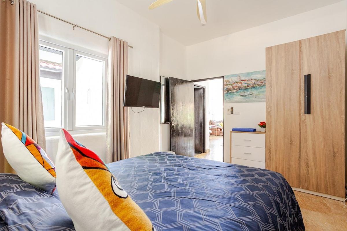 Sonasbaan, 3 Bed Pool Pattaya